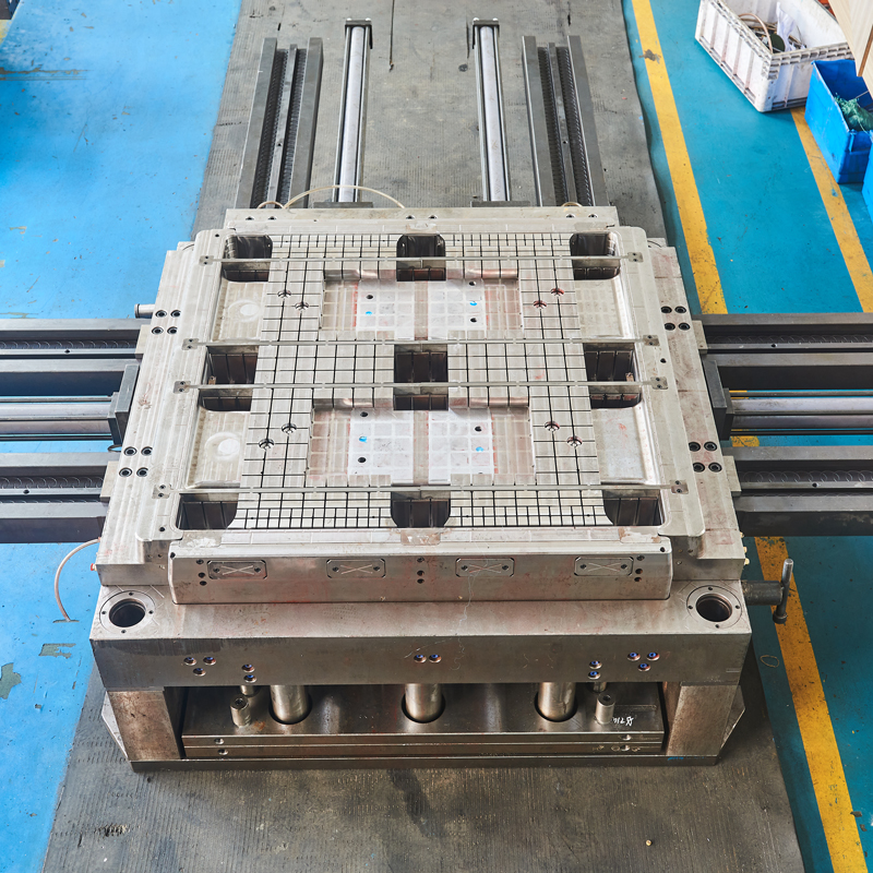 Four Windows Logistic Plastic Pallet Injection Moulds